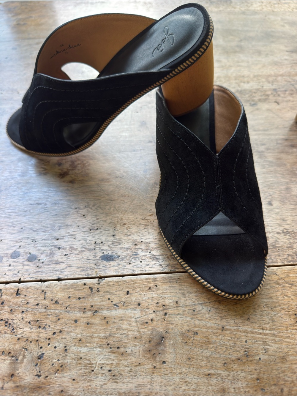 BNIB-Joie “Maddalina” Black Suede Open-Toe Mule with Wood Block Heel Sz 8
